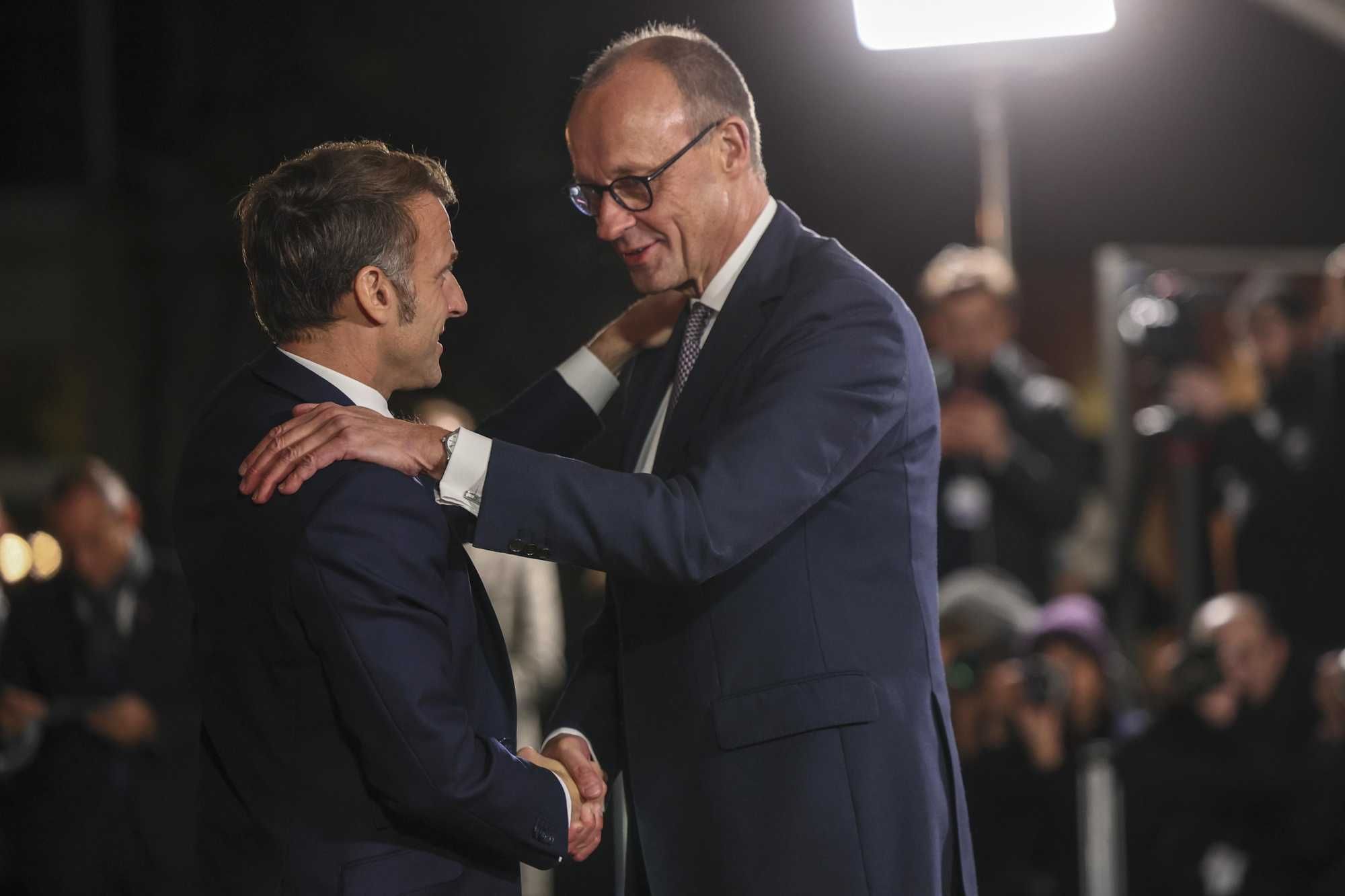 L’Europa si pavoneggia però conferma: da sola è inutile