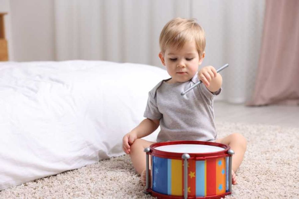 drums, toddler, drumming, percussion, music prodigy