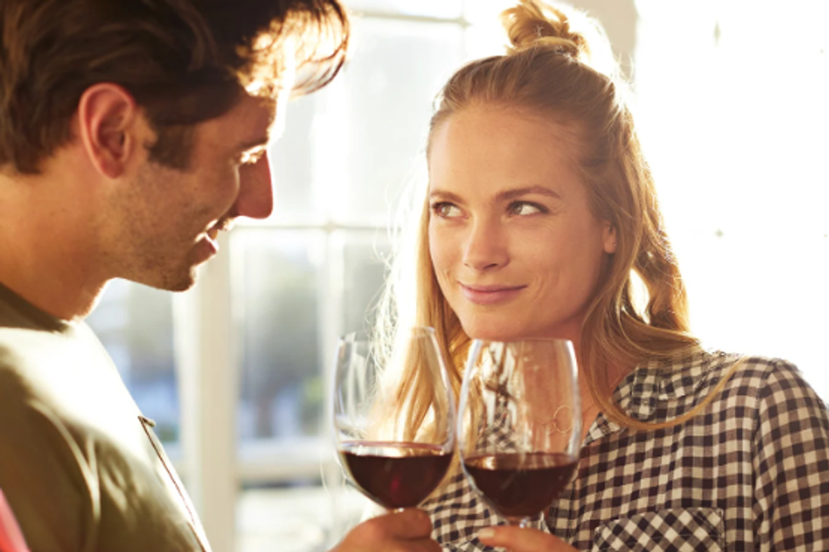 wine, couple, eye contact, blonde lady, smiling woman, starting into eyes