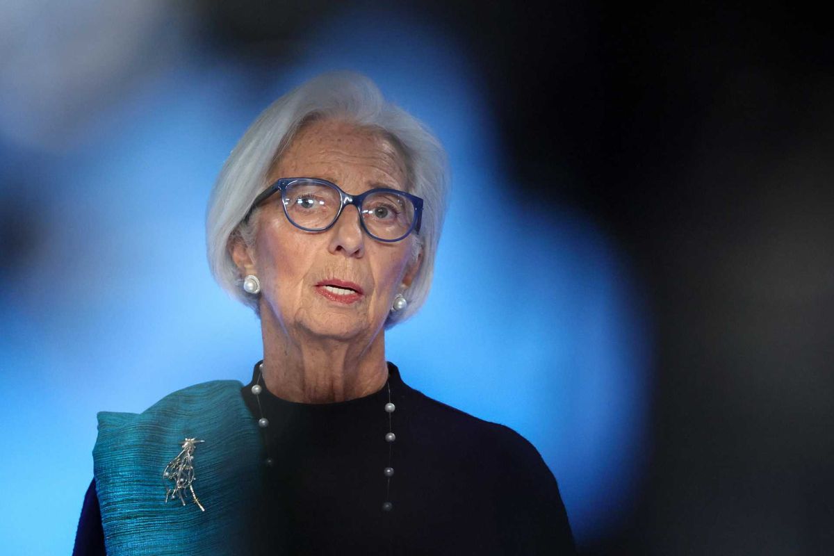 La Lagarde se la fa sotto: «Serve un piano B»
