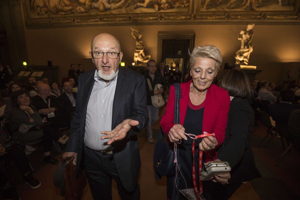 Babbo Renzi perde con la «Verità». «Nessuna diffamazione negli articoli»