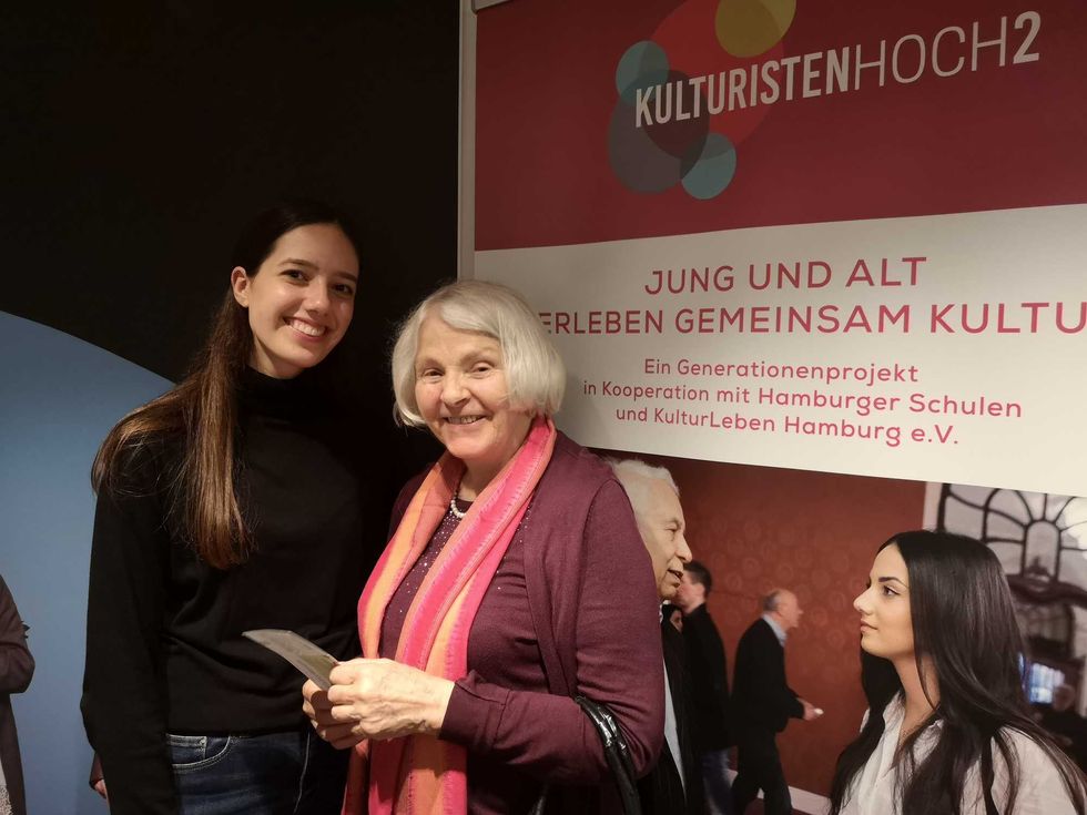 seniors, loneliness, germany, elders, students