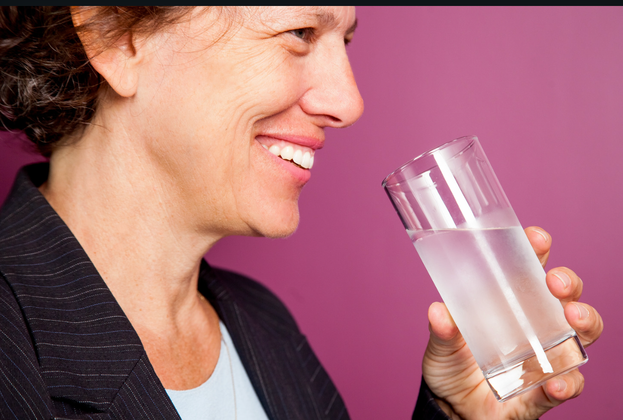 job interview tips, public speaking, water, job interview, life hack