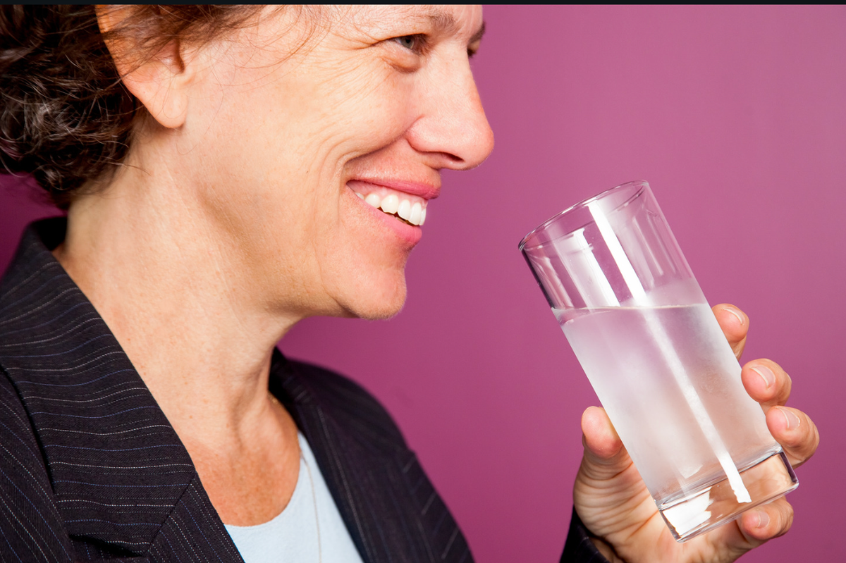 job interview tips, public speaking, water, job interview, life hack