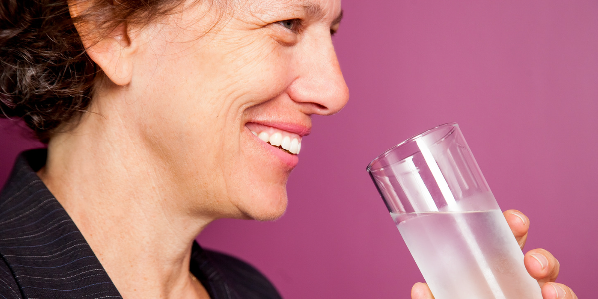 Behavioral researcher says you can regain your composure during job interviews with one easy sip