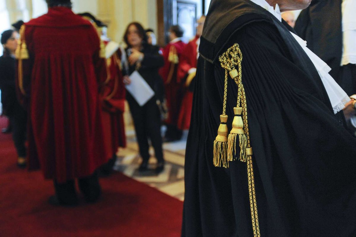 Dividere chi accusa da chi giudica è una forma di rispetto per i cittadini