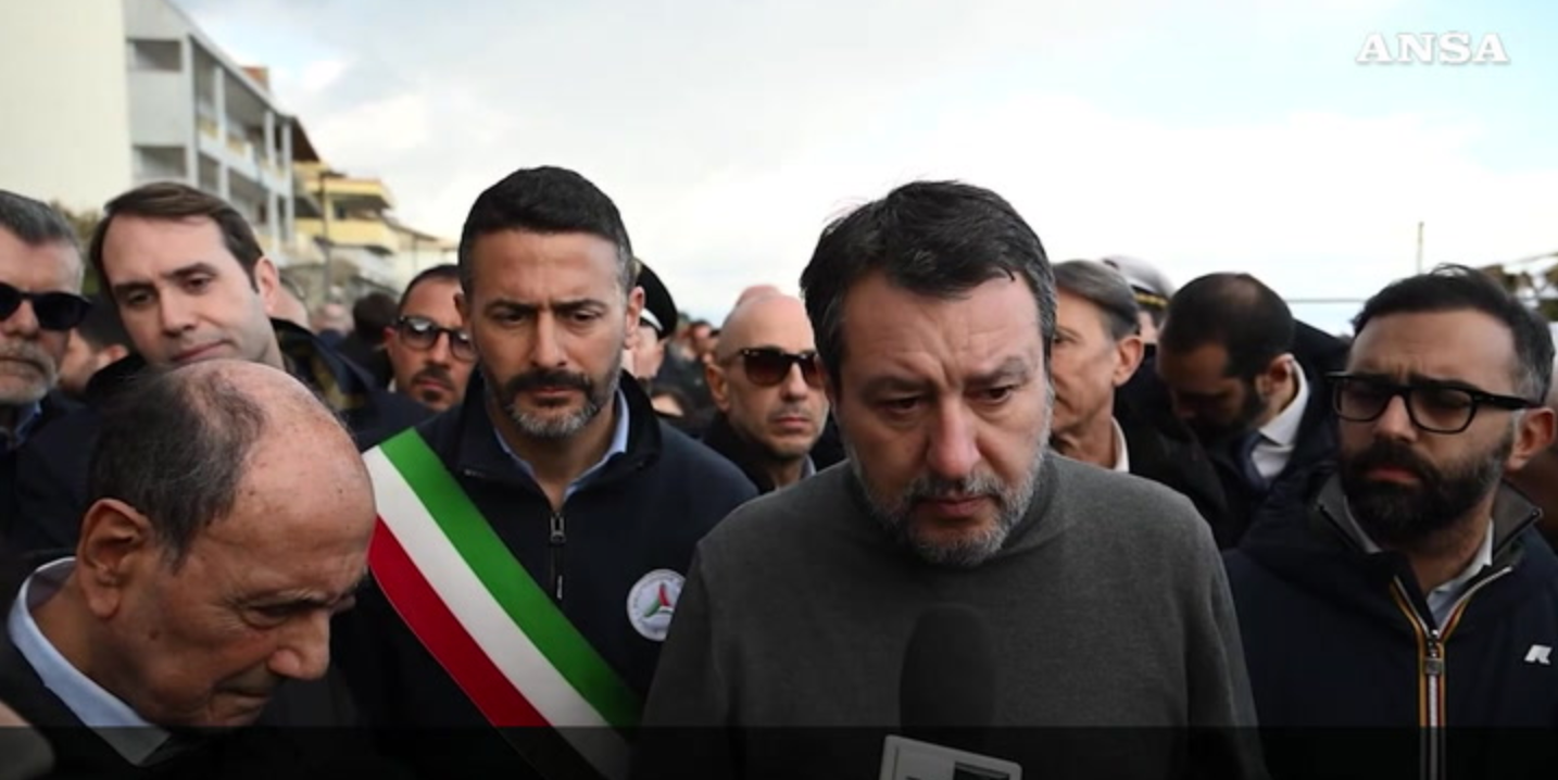 Salvini: «Più che dei soldi, mi preoccupo per la burocrazia»