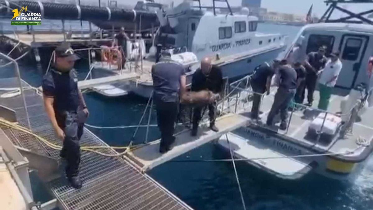 La GdF scopre una antica nave romana nelle acque dello Ionio