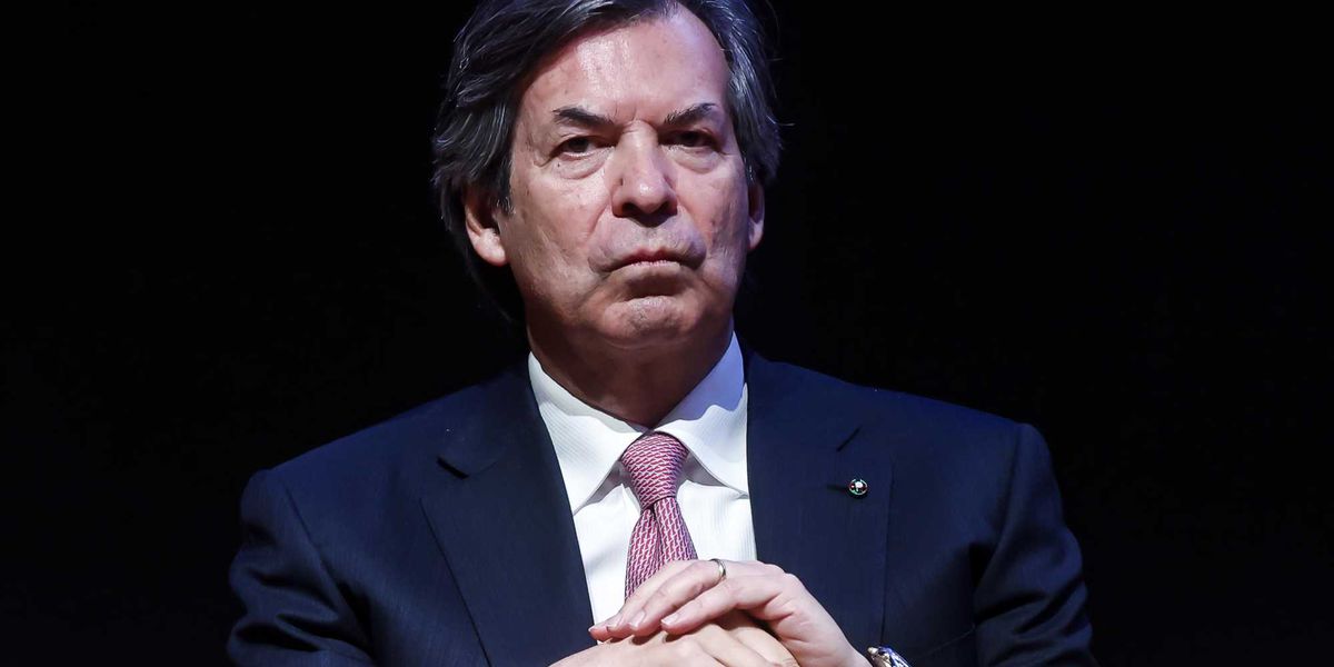 intesa fa ricchi i soci 50 miliardi di dividendi da Laverita.info intesa fa ricchi i soci 50 miliardi di dividendi