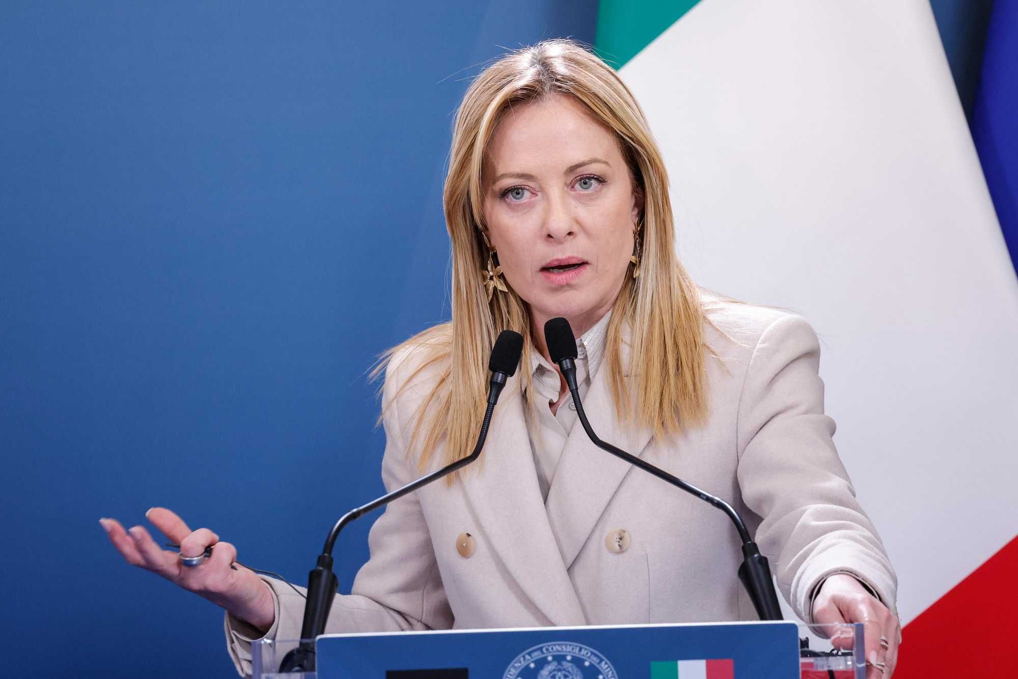 Meloni: «Lo Stato è sotto attacco. Non possiamo arretrare»