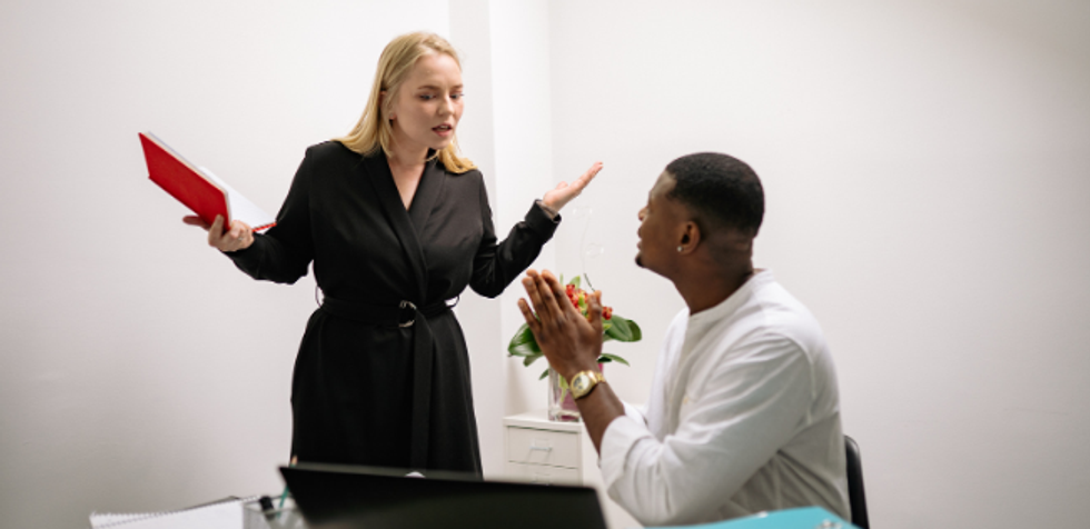 argument, coworkers, angry coworkers, hostile work enviornment, disagreement