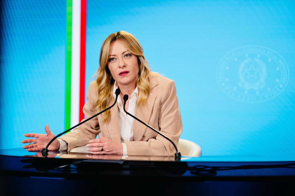 La Meloni: «A sinistra si svegliano solo ora. Il borseggio tornerà procedibile d’ufficio»