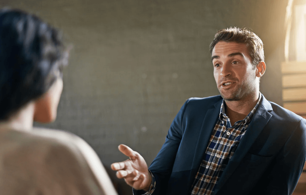 British etiquette expert shares 5 simple tips for people who think they're 'above small talk'