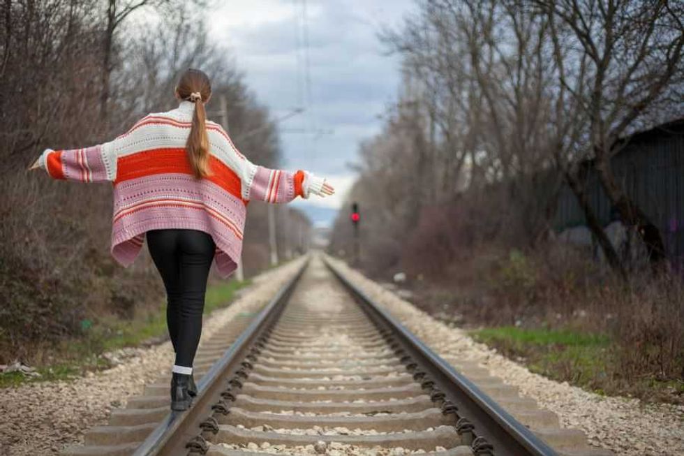 The real reason why every railroad in America has the same rocks lining the tracks