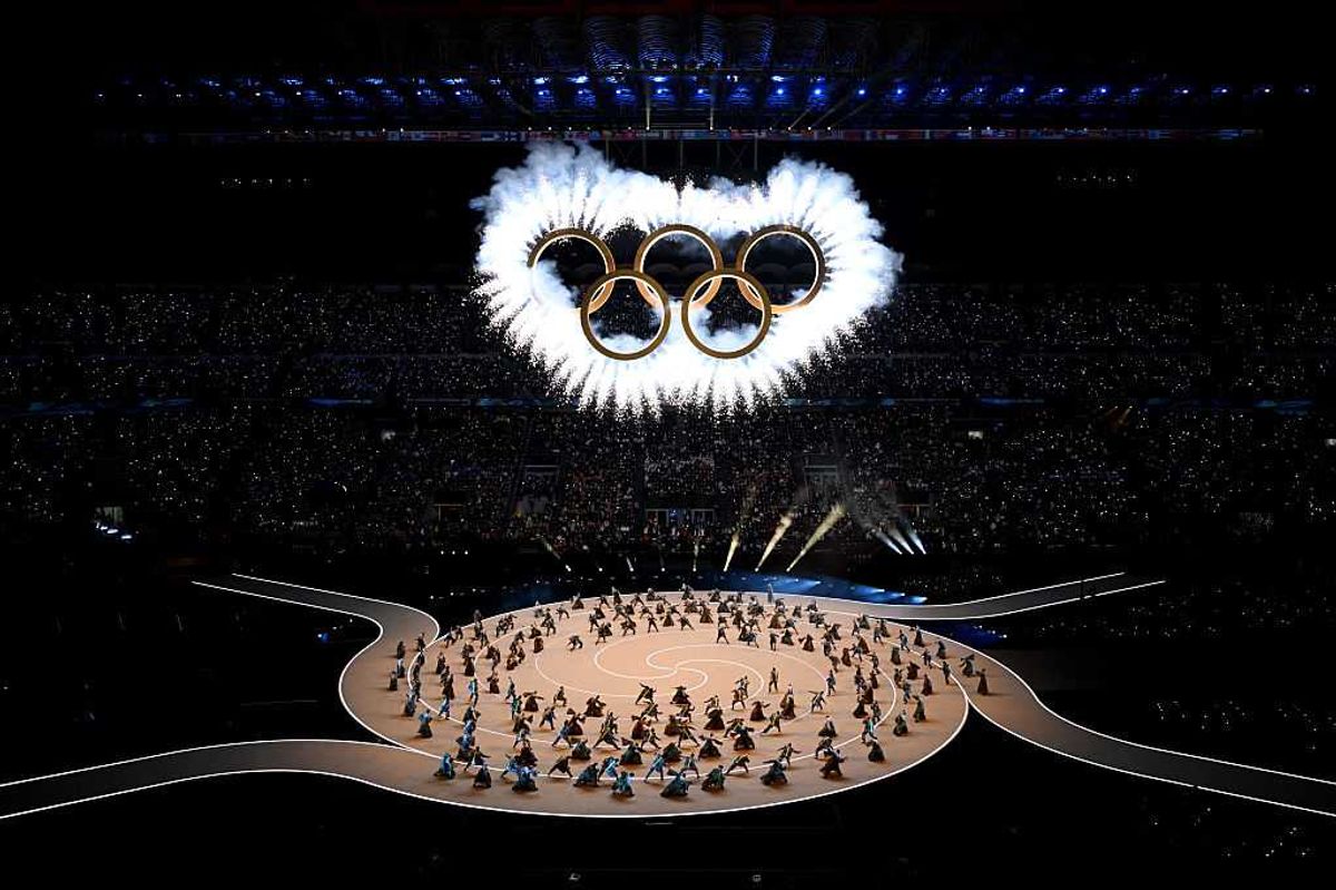 San Siro accende i Giochi. Le Olimpiadi di Milano-Cortina partono nel segno dell'armonia