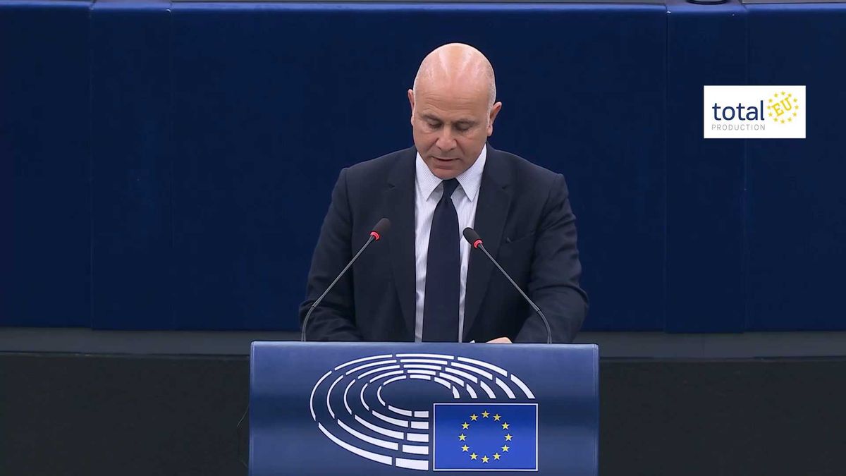 Vino: De Meo e Fidanza difendono il modello italiano