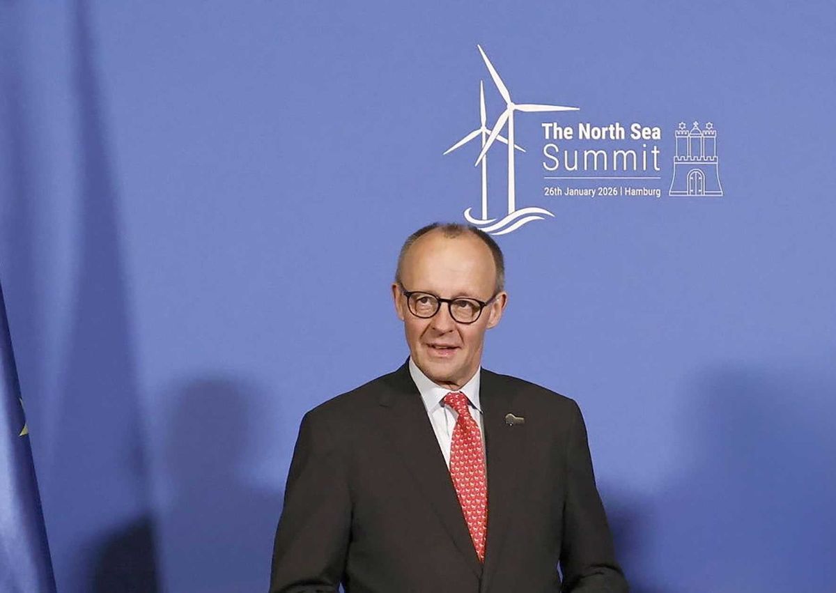 Merz declassa l’energia rinnovabile: non è più una priorità per il Paese