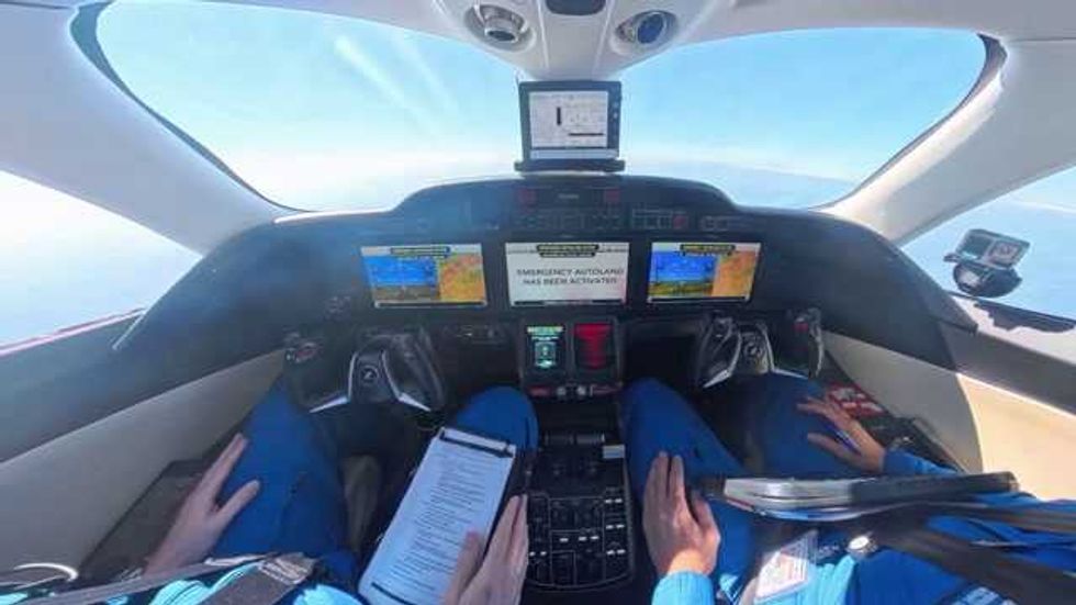 Honda «Jet Elite II»: l'aereo che atterra da solo in caso di emergenza