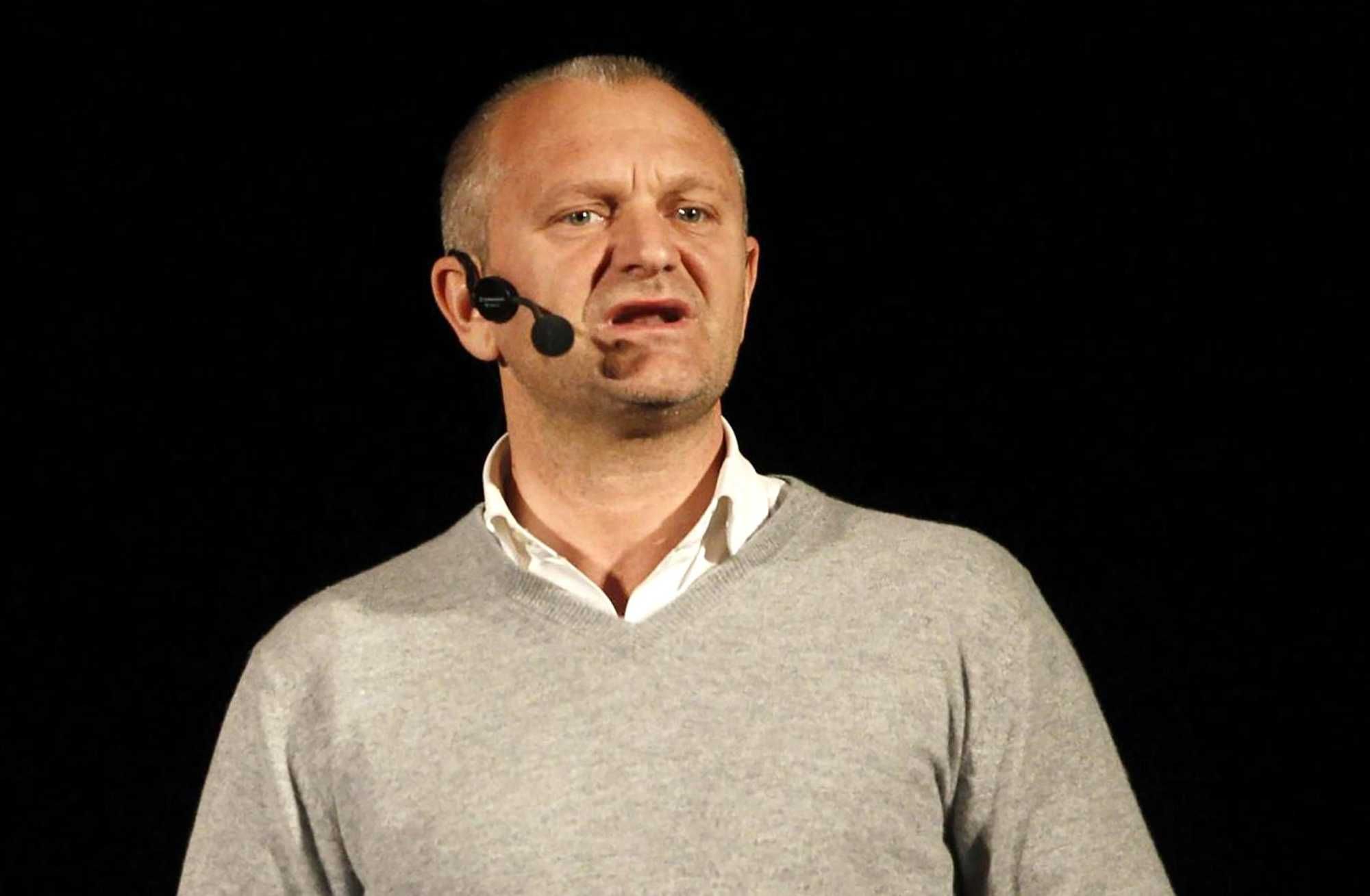 Pucci rinuncia a Sanremo per il Pd. Meloni: «Spaventosa deriva illiberale»