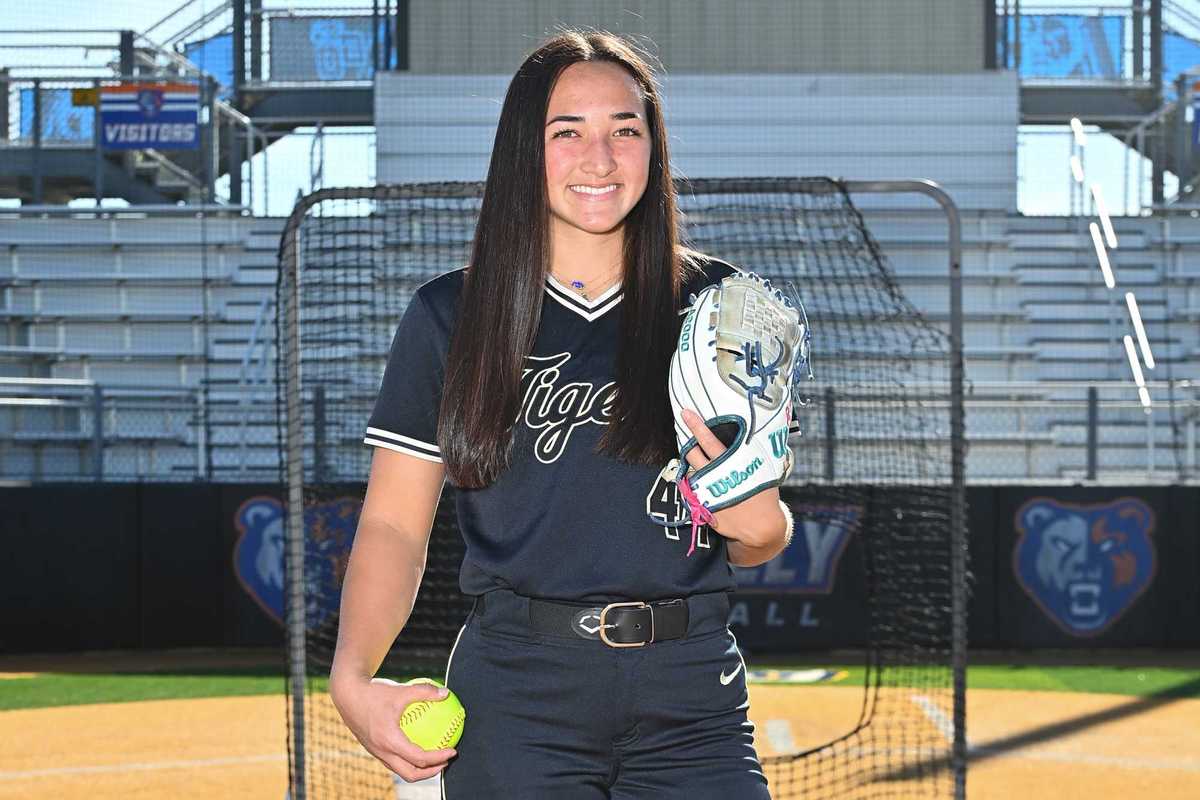 VYPE Houston Preseason Softball Pitcher Of The Year Fan Poll