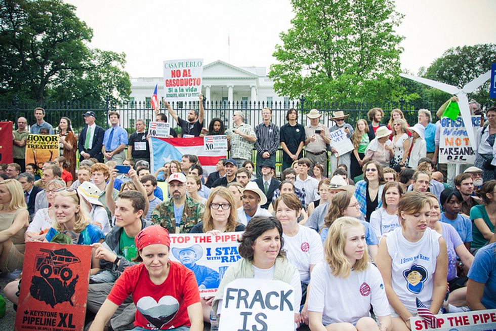 10,000 People Will Surround White House on Nov. 6 to Protest Keystone XL Pipeline