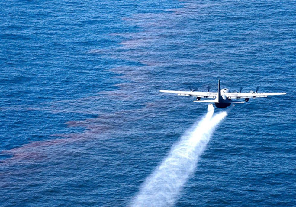 Federal Government Continues to Pretend BP Oil Spill Never Happened