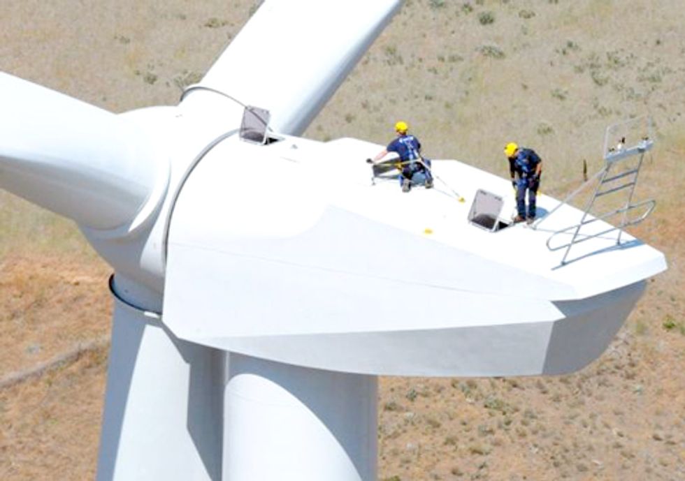 World Wind Power Climbs to New Record in 2011