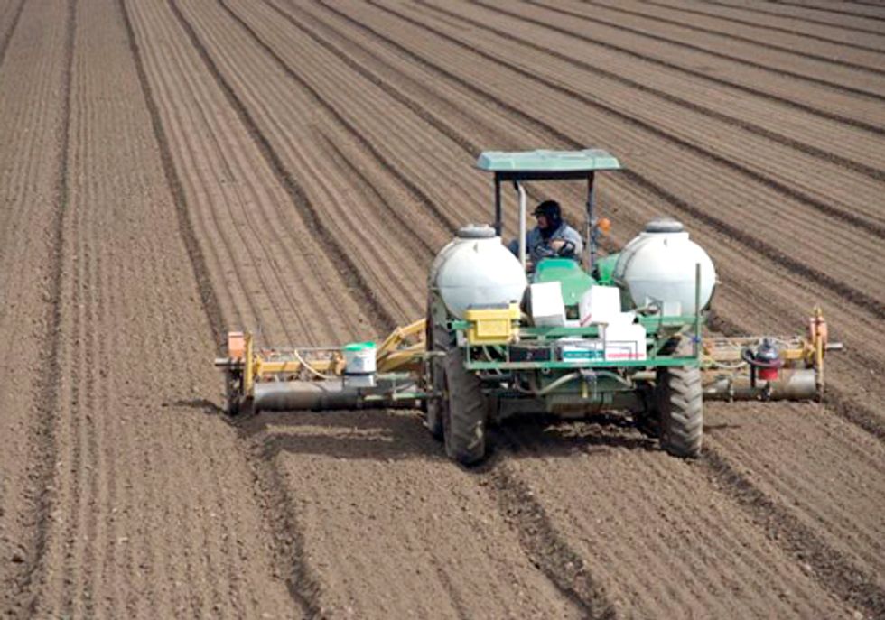 Nitrate Contaminating Drinking Water for More Than 254,000 Californians