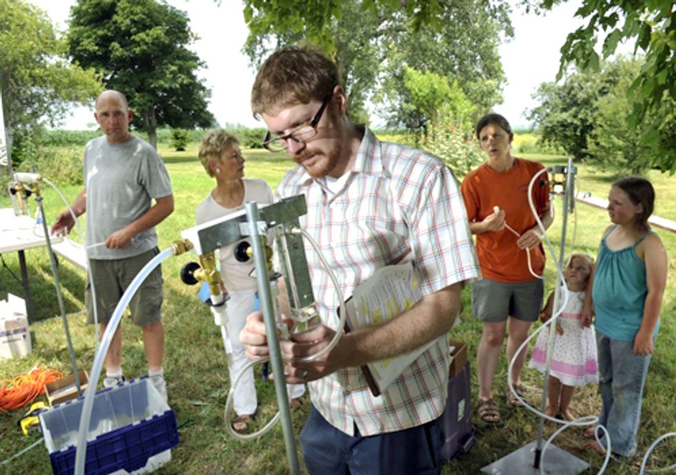 'Drift Catcher' Holds Big Ag Accountable for High Levels of Airborne Pesticides