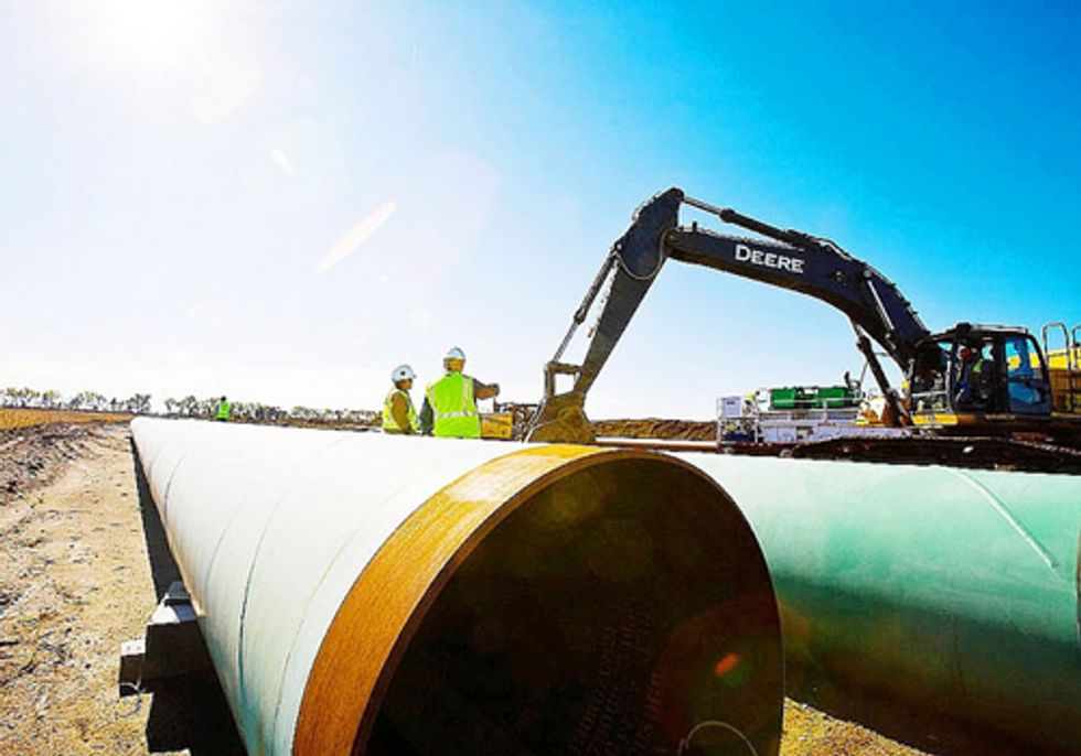 Groups Slam Obama's Decision to Expedite Southern Segment of Keystone XL Pipeline