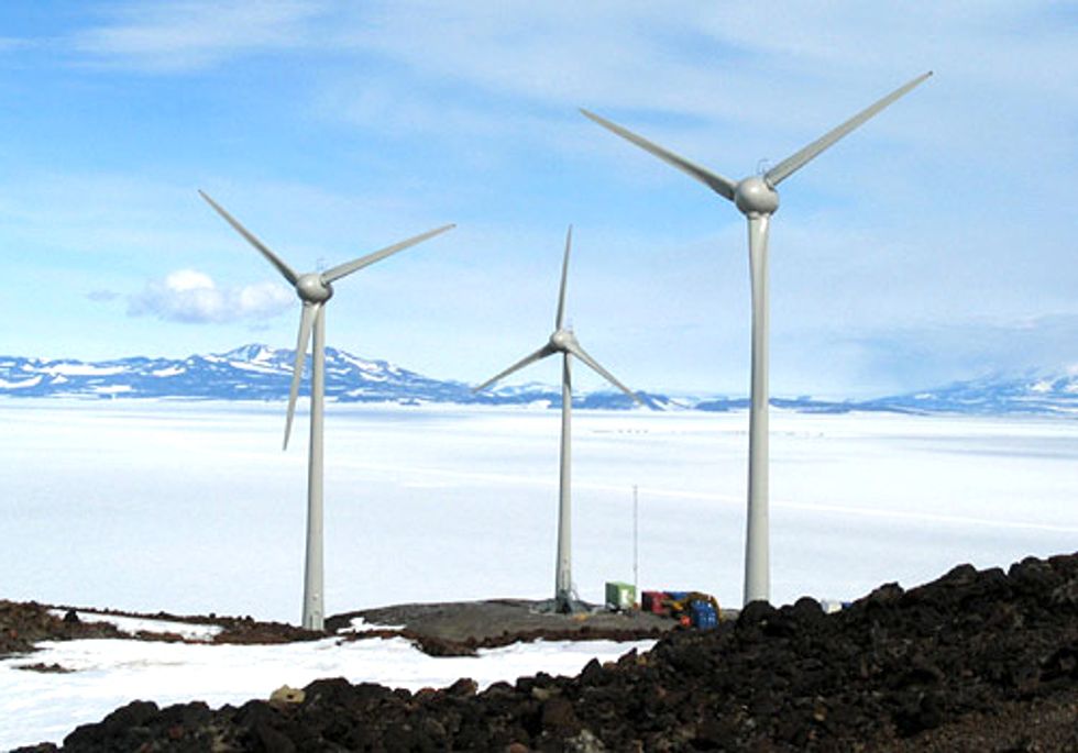 U.S. Retakes Lead from China in Clean Energy Race