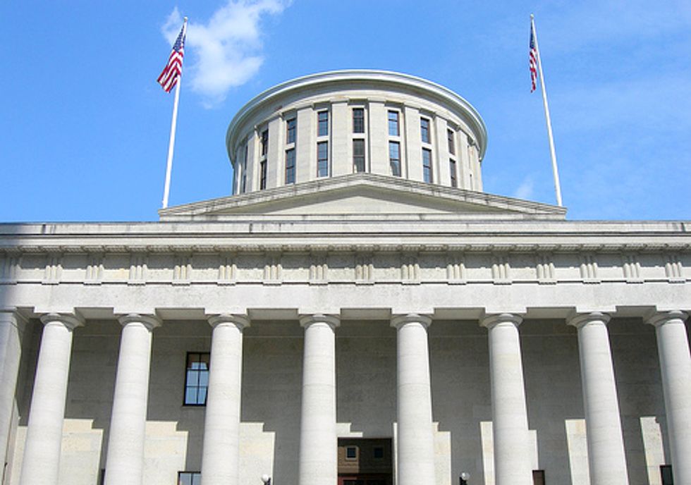 Rally at Ohio Statehouse Disputes Proposed Shale Drilling Regulations