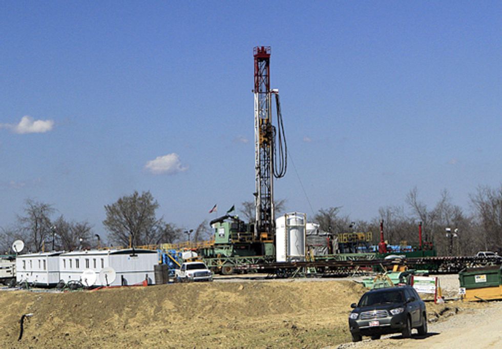 Shale Drilling Operations for Fracking Standards Developed by Industry Groups