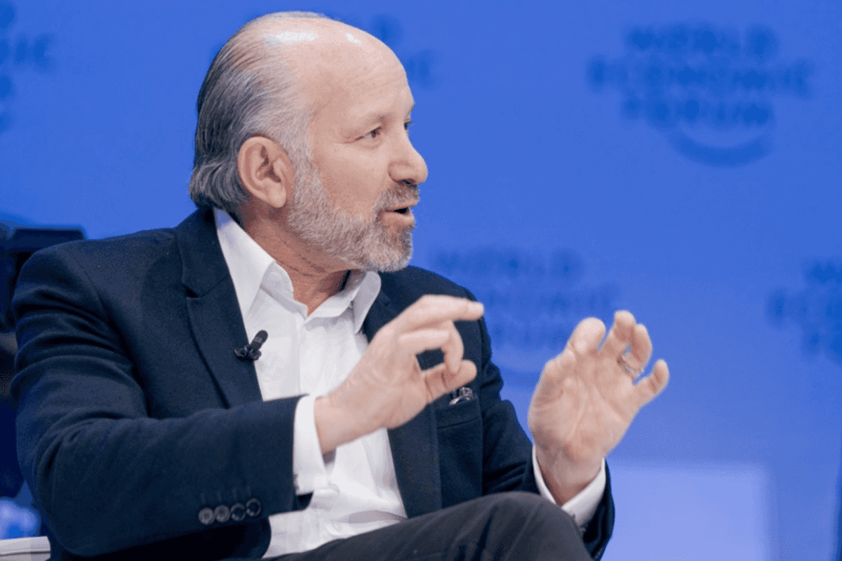 Howard Lutnick And The Buffoonish Banality Of MAGA Evil