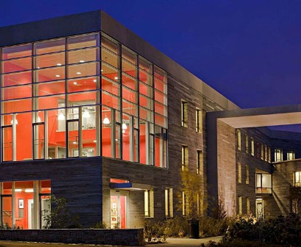 College Students Compete to Reduce Carbon Footprint
