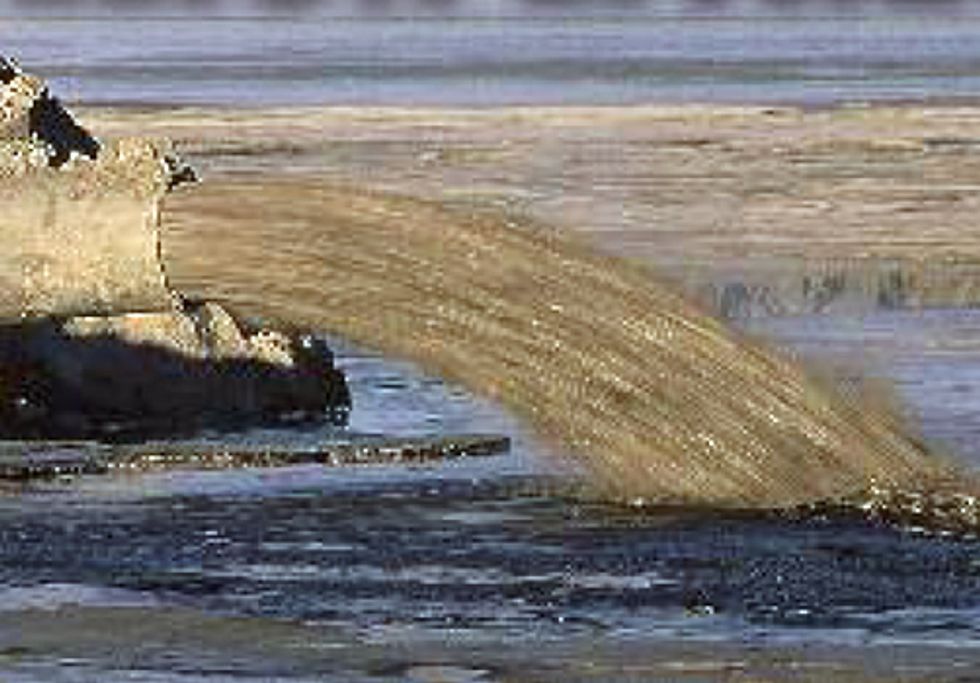 Confirmed: Tar Sands Toxic Liquid Waste Contaminating Local Waterways