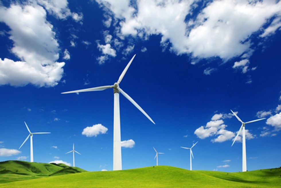 World Wind Power Set to Top 300,000 Megawatts in 2013, After Record 2012