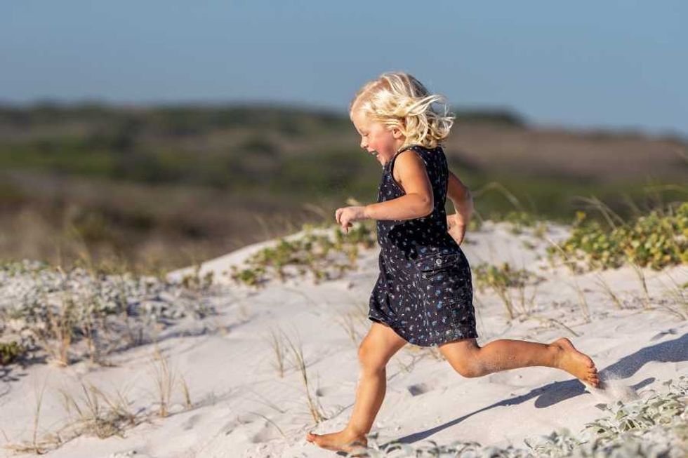 running, sprinting, barefoot, child, joy