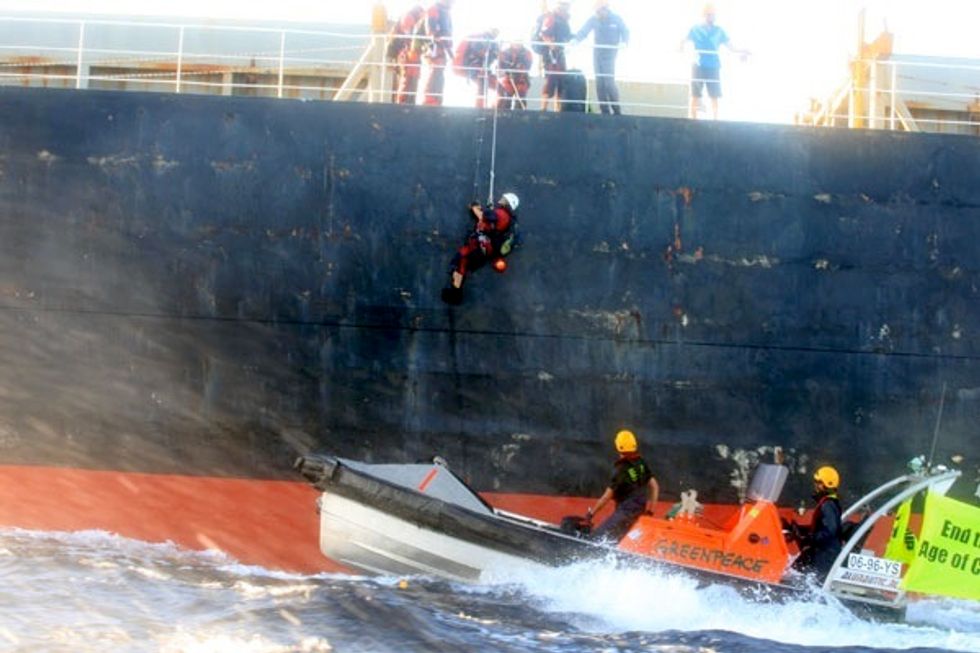 Greenpeace Activists Board Ship in Protest of Australia's Coal Export Boom