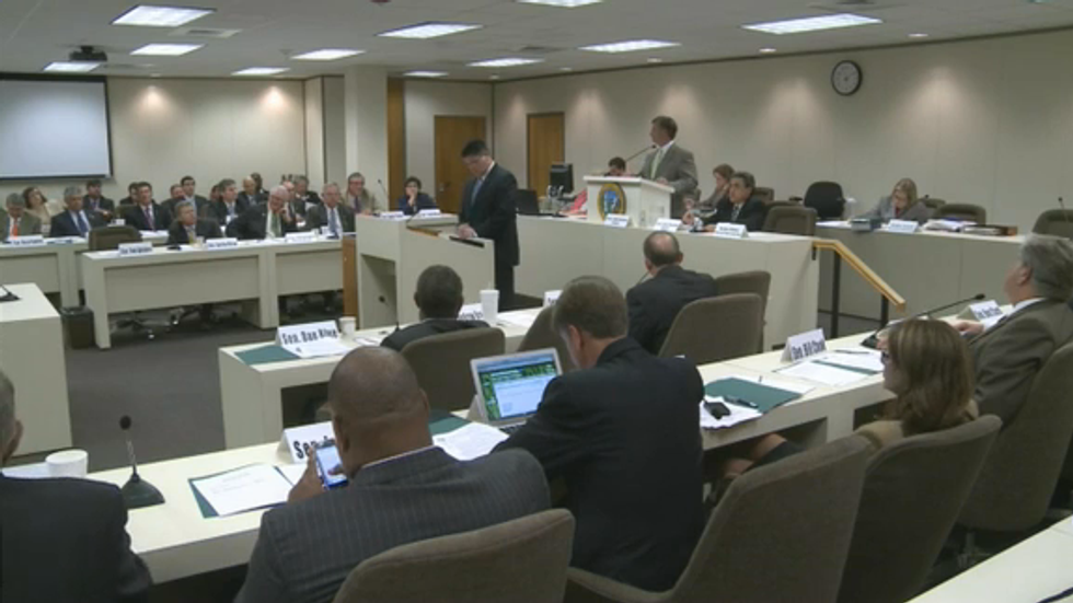 Senators Force ALEC Bill Through Committee Without Counting Votes