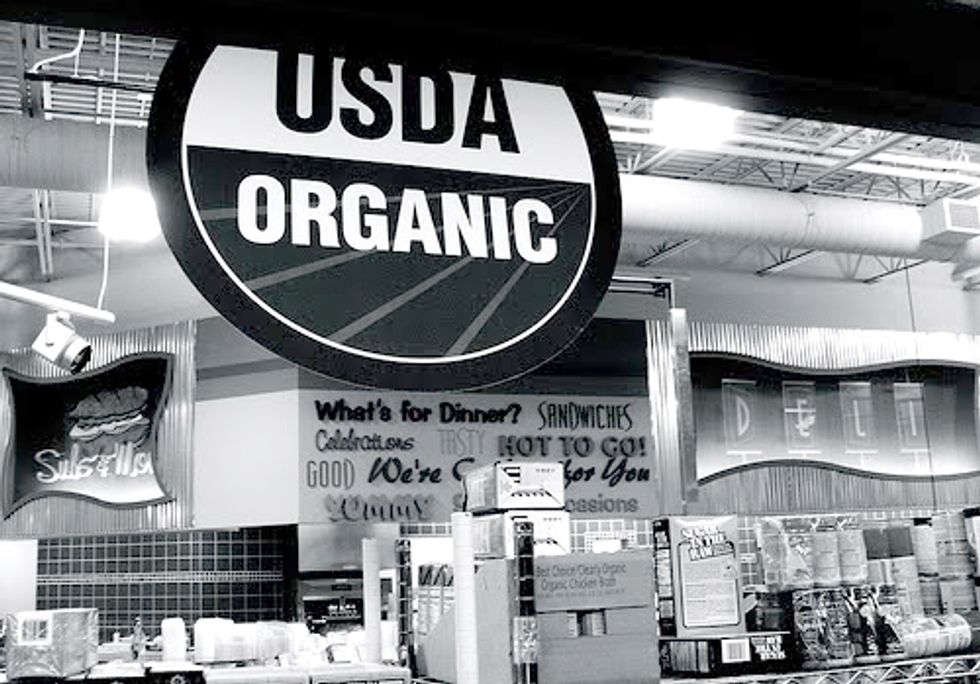 NYT Article Criticizing Organic Industry Ignites Major Controversy among Advocates