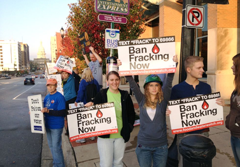 100+ Protest Leasing of Publicly-Owned Land for Fracking
