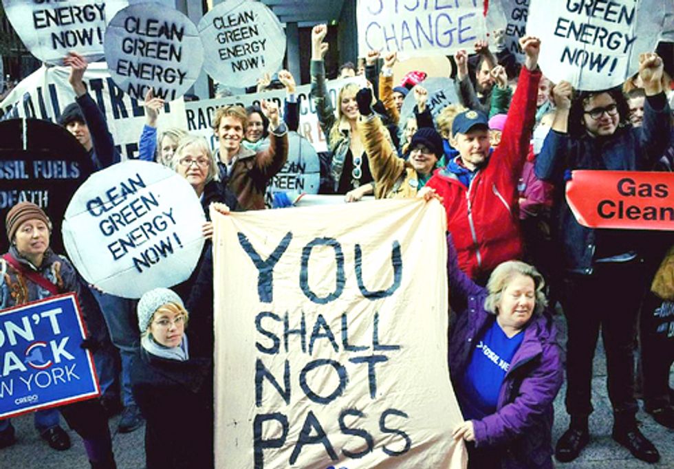 Hundreds March at Solidarity Action in NYC in Fight Against Fossil Fuels