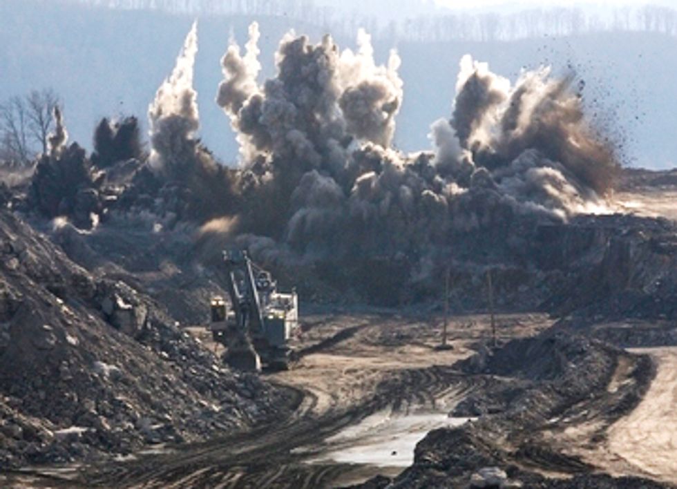 Precedent Setting Lawsuit Challenges Taxpayer Financing of Coal Exports