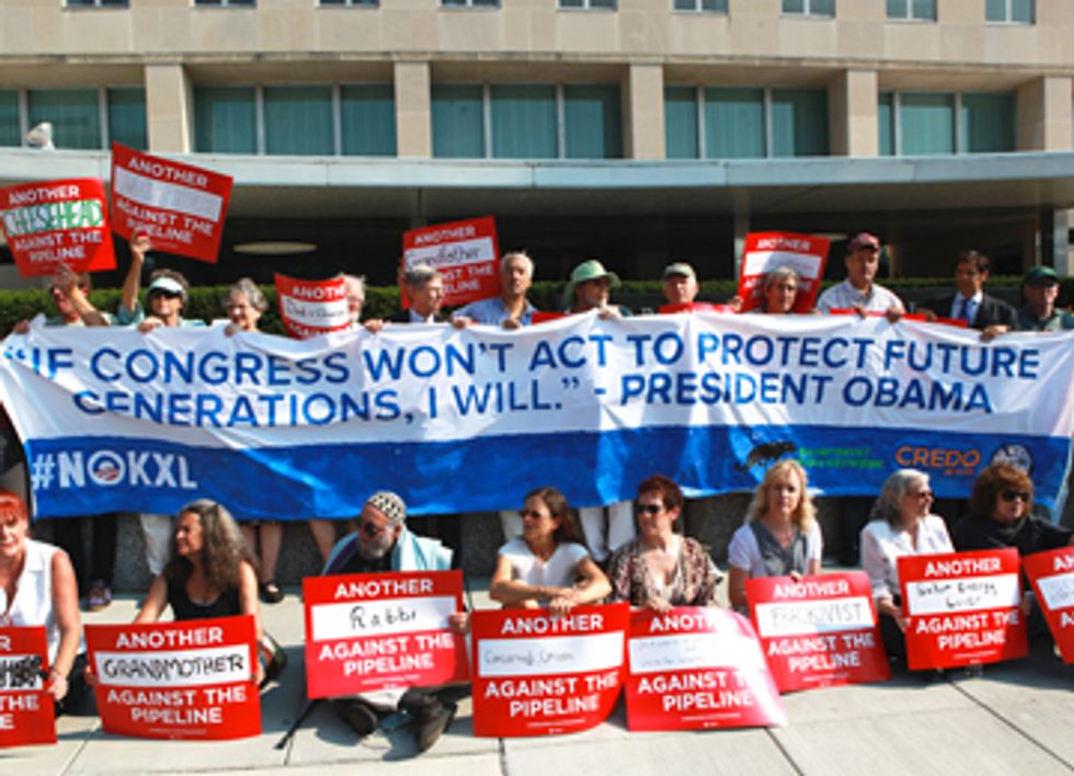 60 People Risk Arrest at State Department During Keystone XL Protest