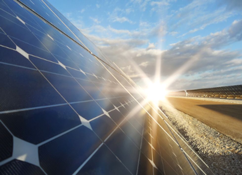 5 Reasons Solar is Beating Fossil Fuels