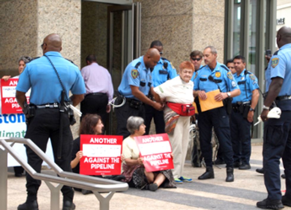 13 Arrested Protesting Keystone XL at TransCanada's Houston Headquarters