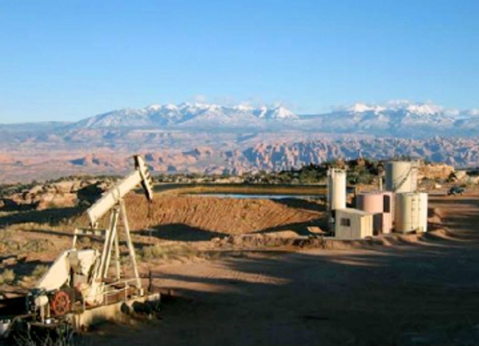 Oil and Gas Industry Won't Feel Much Pain Despite Government Shutdown