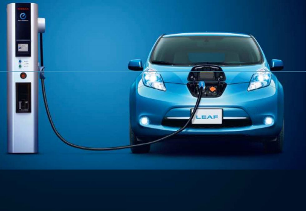 Nissan Offers $15,000 to Businesses That Install EV Charging Stations Before 2014