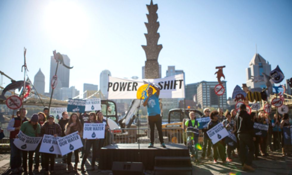 2500+ Youth Rally in Pittsburgh for a Green Economy